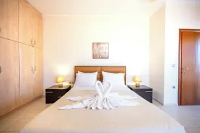 Mediterranean Luxury Villa - Image 5