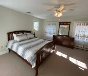 Stunning 4 bedroom with access to private beach - Image 5