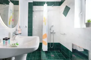 SYNNY AND COMFORTABLE STUDIO NEAR CRYSTAL WATER SANDY BEACH - Image 3