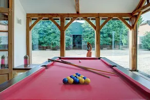 Large Country Idyll for Families or Party Groups - Sleeps 18, Hot Tub & Garden - Image 3