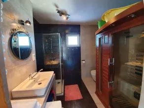 Comfortable holiday home, private garden, sauna - Image 4