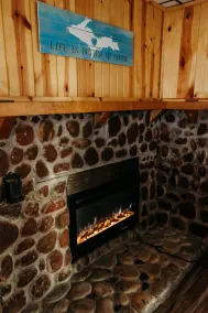 Lake Superior Waterfront Home with Wood Fired Sauna and Igloo - Image 2