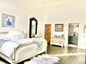 Luxurious guest house with Great Views of Monterey Bay - Image 5