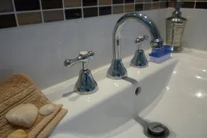 Bannister Blu - Image 4
