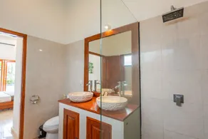 Luxury relaxing sea view villa Upperhouse - Image 4