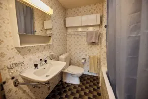 Located in Les Collons 1850, only 50 meters from the ski-lifts \"La Joc\" and \"Petit Vallon\" (crossbow - Image 2