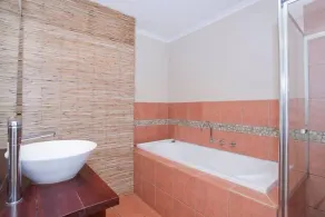 Jan Juc Beach House. - Image 2