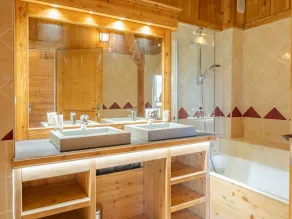 Chalet skis aux pieds avec jacuzzi et sauna - Image 4