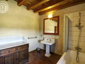 Spacious and cozy family gîte, pets allowed, up to 10 people - Image 4