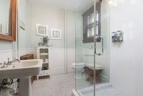 Grand Renovated Victorian - Great Location Just Blocks from Beach and Downtown - Image 4