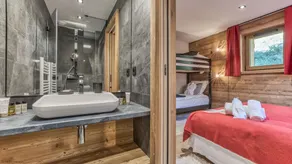 Stunning brand new three bedroom chalet in an amazing location - Image 4
