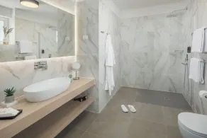 Maj Luxury Residence - Image 4