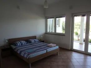 Apartment 100m from sea, with covered terrace, citrus trees - Image 3