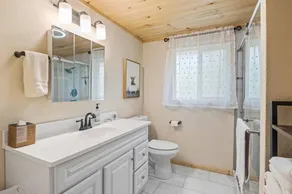 2-Acre Country Retreat with Hot Tub - Image 4