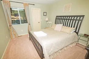 3614 Saddle Road 3 Bedroom Cabin by RedAwning - Image 4