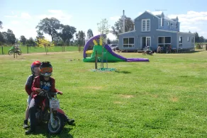 Jackaleah Farm Stay Oxley - Image 3