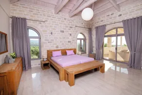 Villa Elia, By Hellocrete - Image 3