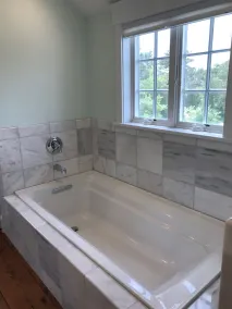 Tæt på Edgartown Village og strande Ny brugerdefineret hollandsk kolonial med pool - Image 2
