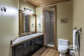 Panoramic View of Lake Muskoka, Privacy! Sleeps 20! Entertaining++! Location! - Image 5