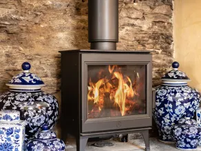 PORTHILLY GREYS, pet friendly, country holiday cottage in Rock - Image 3