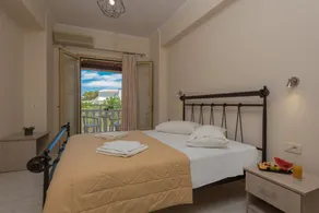 Costas Studios - 450m from Argassi center, by ZanteWize - Image 3