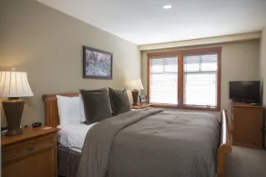 2403 - Two Bedroom Deluxe Eagle Springs East 2 Condo by RedAwning - Image 5