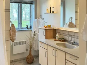 8 person holiday home in Thyholm-By Traum - Image 3