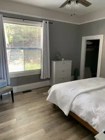 Restored farmhouse with acres of privacy - Image 3
