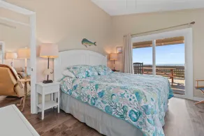 Prenez le temps de votre vie à \"Beach Nuts\"!  Cette 5 chambres, 3 salles de bain Belle Oceanfront Home offre une vue imprenable sur Holden Beach et 14 personnes! - Image 4