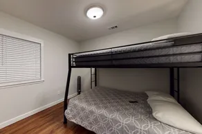 Top Location! 3D & Video Tour. Riverside 4/3 w/ the best water access & privacy! - Image 4