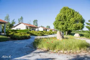 Located Sarrecave, Leisure accommodation with swimming pool Lac Saint Georges - Image 4