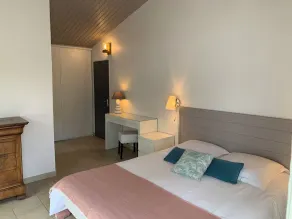Spacious family house with direct access to the beach by the dunes (8/10 sleep) - Image 4