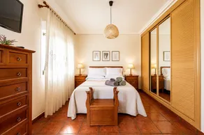 Family accommodation with private pool between Madrid and Toledo - Image 5