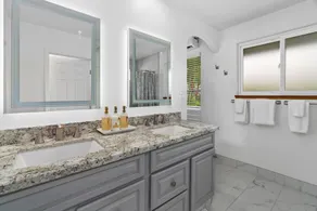 Laule'a 'Ohana Hale - Luxurious 'Ohana home with A/C - Image 3