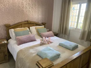 Beautiful modern apartment 1 min from beach - Image 5