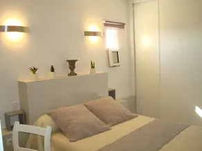 Apartamento T2 de Encanto Vista Mar e Montanha - Image 2