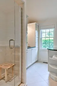 Luxurious Island Escape: Spacious, Ideally Located Near Surfside Beaches & Town - Image 4