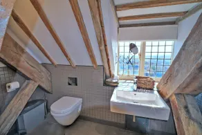 Finest Retreats - The Loft at Brackley Town Hall - Image 4