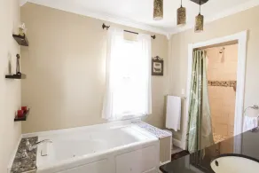 Enjoy a Beautiful Colonial Home and All The Kansas City Area Has to Offer - Image 5