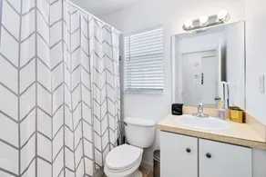 *NEW 3/2 Pool Home, Private Yard, Great Location! - Image 3