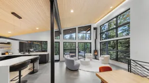 RAVN HAÜS - Oregon's Premier Alpine Retreat - Image 2