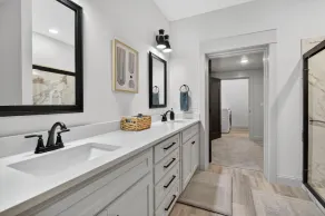 Plush & Roomy - Perfect For All Ages Near Ku & Kc 3 Bedroom Duplex - Image 5