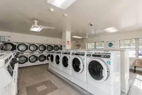 ✭ Private One Bedroom ✭ Minutes from Center City ✭ Ideal for Long Stays ✭ - Image 2