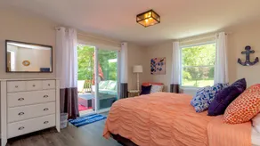 Lakeside Lookout: Gorgeous Seneca Lake Views Right Off Wine Trail! - Image 5