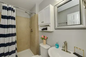 Modern Hampton Home! Prime Location! - Image 3