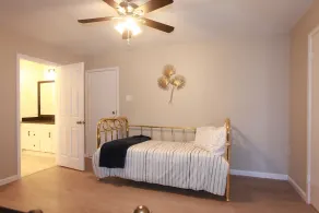 Lake view, Spacious 5 bedrooms, big lot, sleep 18 - Image 5