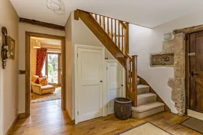 Converted Stable Barn sleeping 6 people in 3 bedrooms. - Image 2