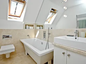 2 bedroom accommodation in Sturminster Newton - Image 4