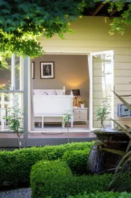Private Suite, Spa, Double shower, log fire, rural views & farm animals - Image 5