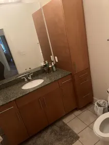 Cozy fully loaded 1 bdroom w / pool view 5 mins from Lenox mall - Image 2